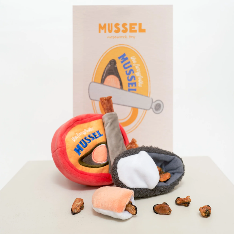The Furryfolks - Tinned Mussel Nosework Toy