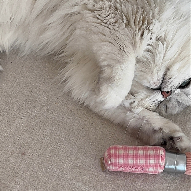 Lambwolf Collective - Kitty Lipstick Dog Toy